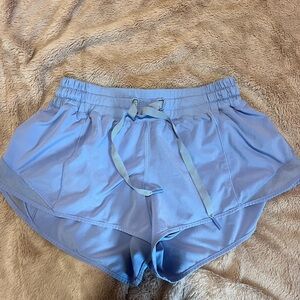 LULULEMON HOTTY HOT SHORT BLUE SIZE 6